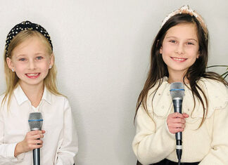 Olivia and Abigail Kirichenko