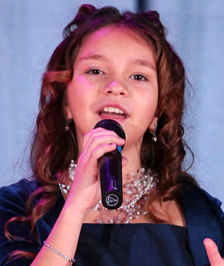 Єлизавета Кошаріна – співачка Єлизавета Кошаріна