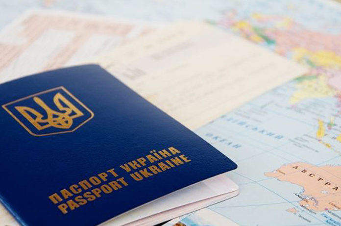 закордонний паспорт, Україна. AdverMAN
