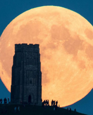 supermoon супермісяць AdverMAN