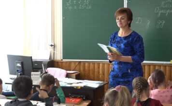 Школа, Україна