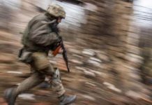 український солдат, армія, війна. AdverMAN