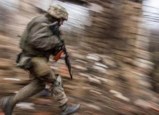 український солдат, армія, війна. AdverMAN